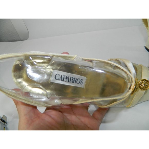 Caparros Size 8.5B Cream Heel Sandals Gold Lion Medusa Button Accent VersaceVibe - Picture 9 of 11